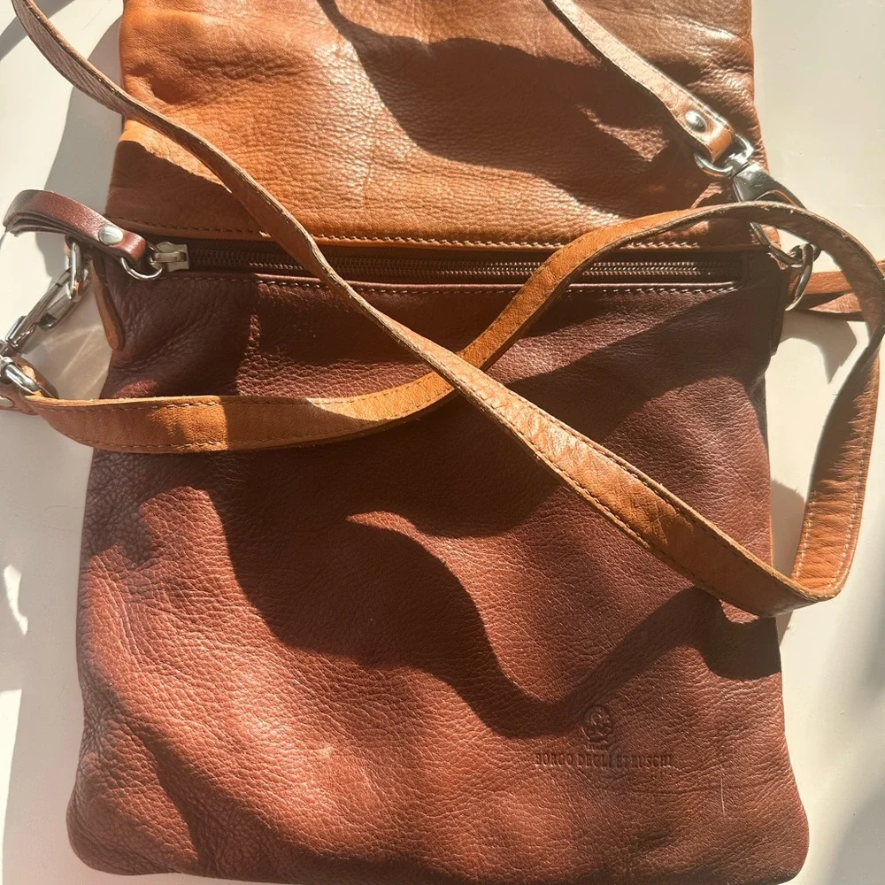 Borgo degle Etruschi Leather Crossbody Bag in Cognac Brown and chocolate brown - Picture 10 of 16